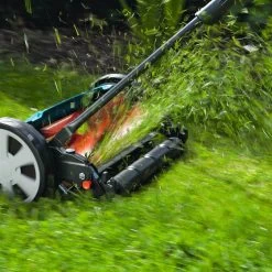 Gardena Classic Spindelmäher, 400 / 40 Cm, Für Max. Fläche 200 M² 11 Gardena Classic Spindelmäher, 400 / 40 Cm, Für Max. Fläche 200 M² -Fashion Garden Store 2910600027 Classic Spindelmaeher 400 40 cm fuer max Flaeche 200 Quadratmeter 1 61653