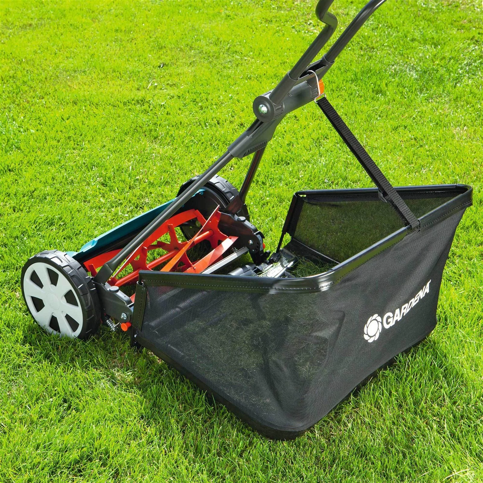 Gardena Classic Spindelmäher, 400 / 40 Cm, Für Max. Fläche 200 M² 5 Gardena Classic Spindelmäher, 400 / 40 Cm, Für Max. Fläche 200 M² – Bild 3