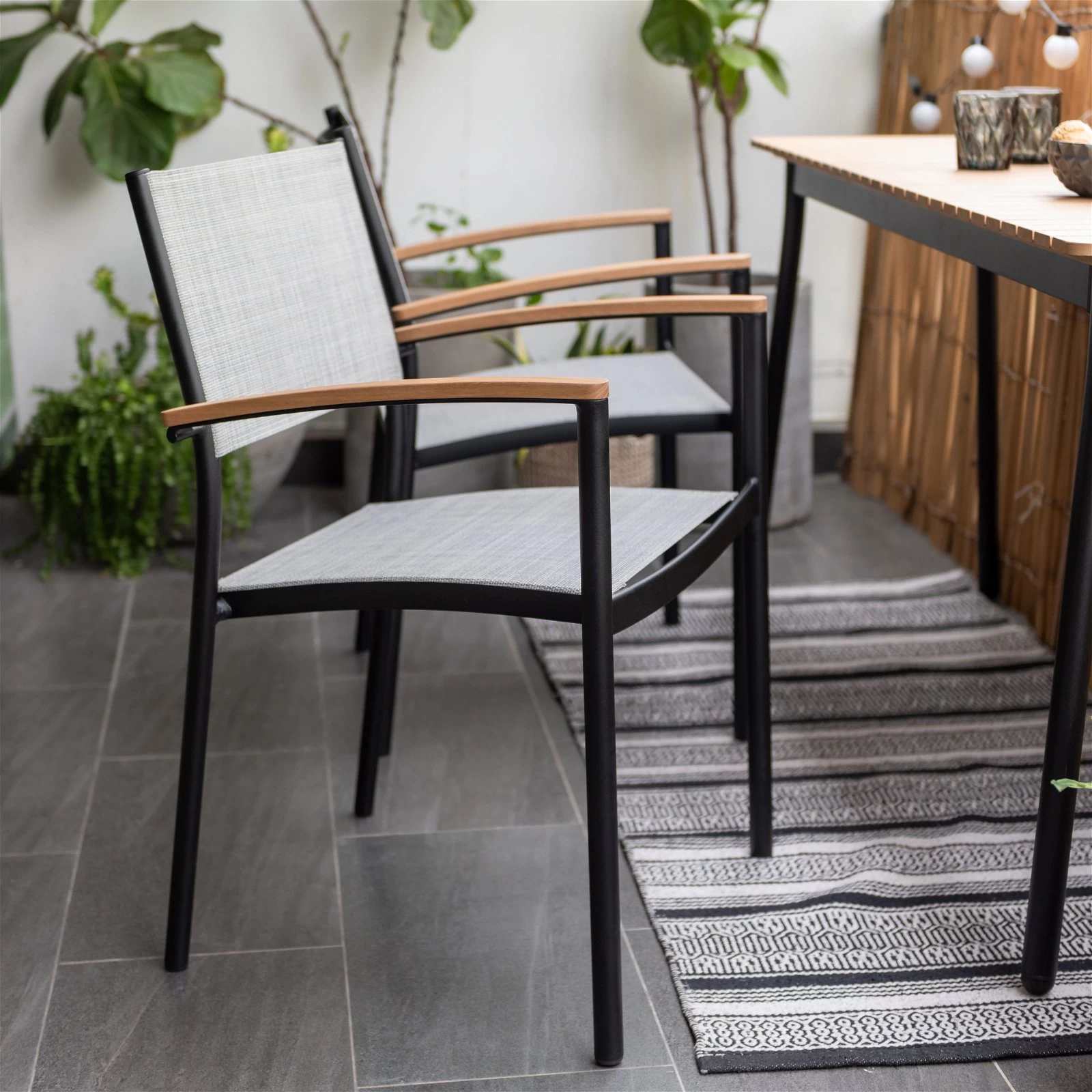 Stapelsessel 'Vera', Mattschwarz/birkengrau, Ca. 83 X 55 X 55 Cm 3 Stapelsessel 'Vera', Mattschwarz/birkengrau, Ca. 83 X 55 X 55 Cm