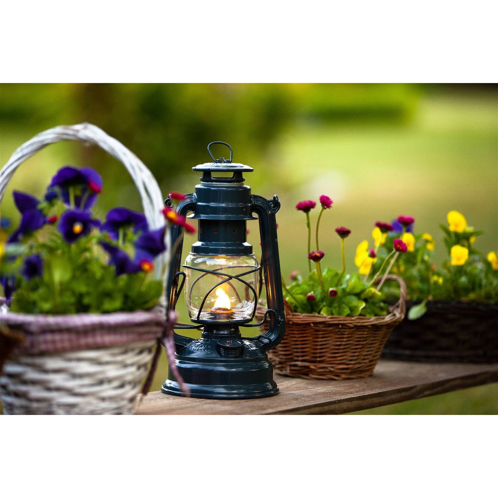 Feuerhand Sturmlaterne 'Baby Special 267', Grau, 26,5 X 13,5 X 15 Cm 4 Feuerhand Sturmlaterne 'Baby Special 267', Grau, 26,5 X 13,5 X 15 Cm – Bild 2